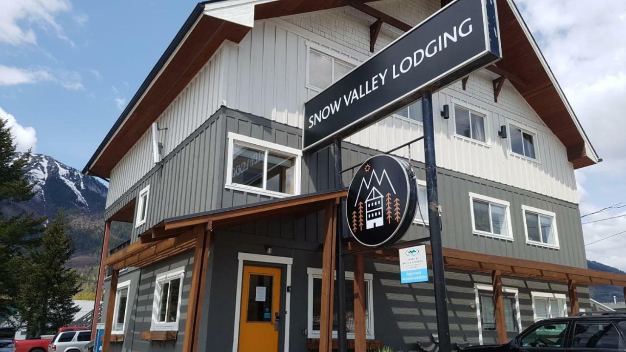 Tiny Homes By Snow Valley Lodging Fernie Eksteriør bilde